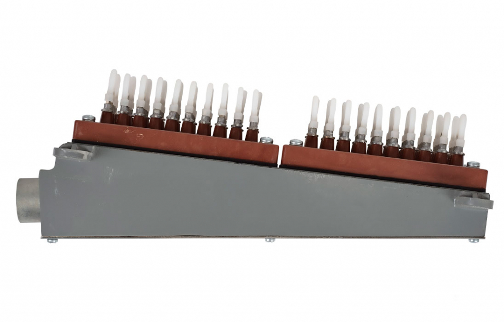 Бокс БММ1-2 20х2 плинт ПН-10 Бокс БММ1-2 20х2 плинт ПН-10